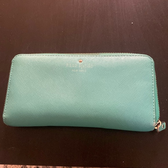 Kate spade wallet - Picture 1 of 4
